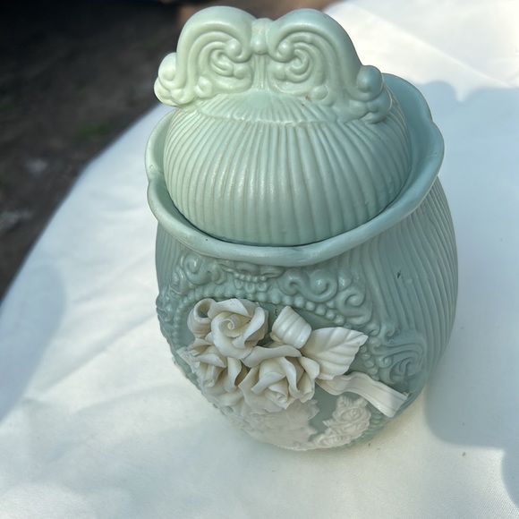 Decor - Picture 6 of 6